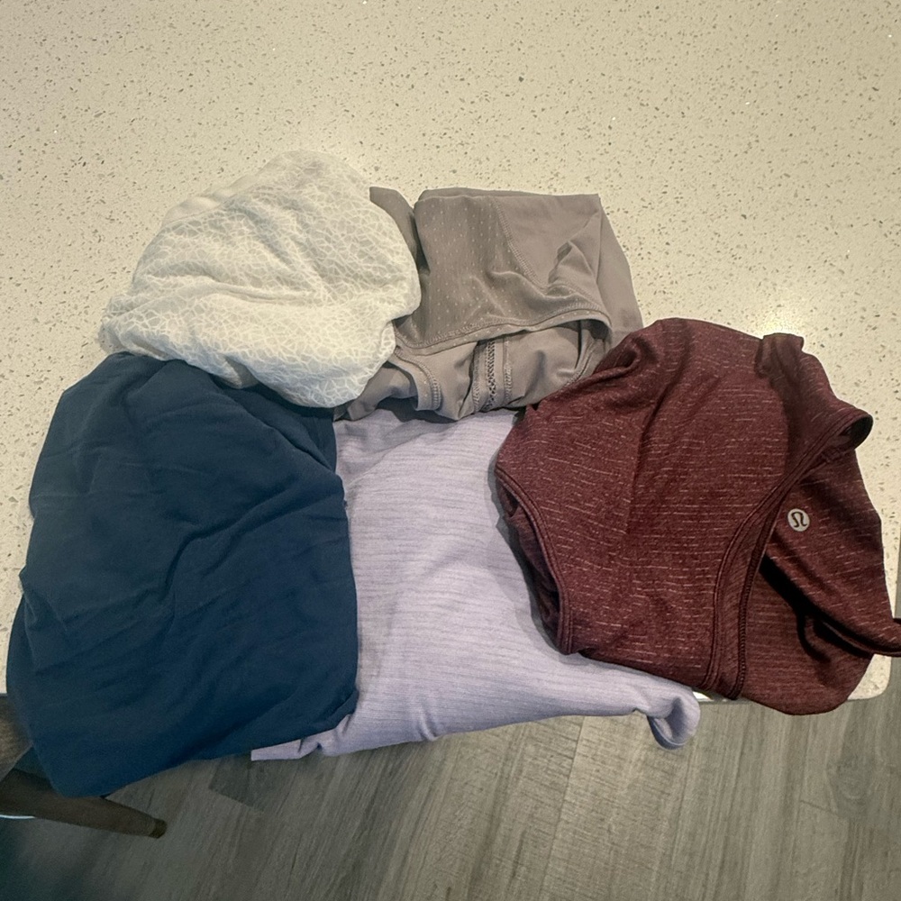 Lululemon BUNDLE OF FIVE TANKS SIZE 10 women’s!